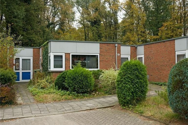Dorpsstraat 185, 7524 CB Enschede, Nederland
