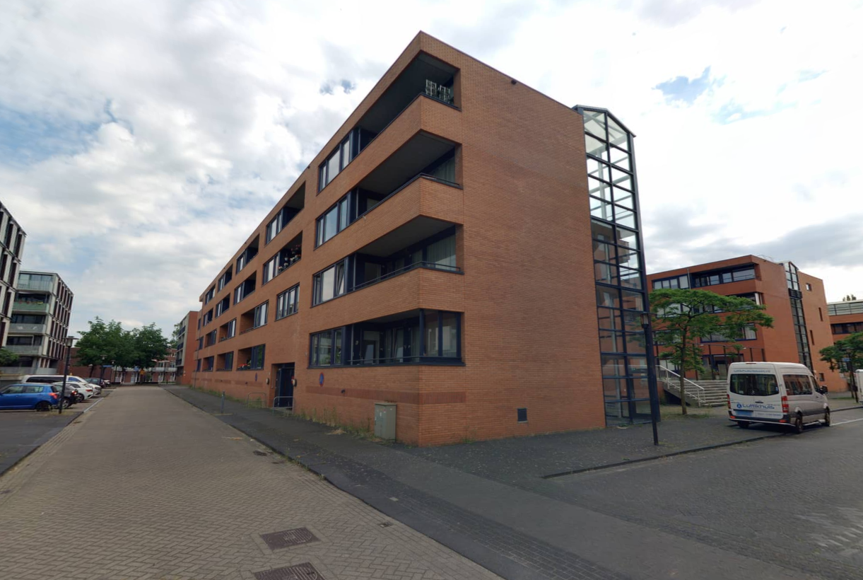 Canadian Grenadier 123