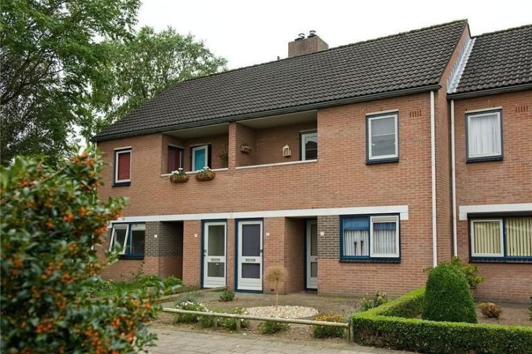 Veldkamp 16
