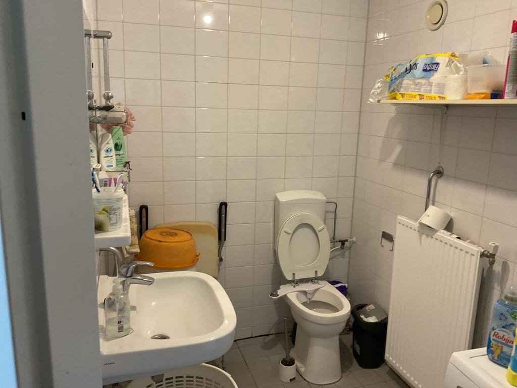 E. du Perronstraat 2