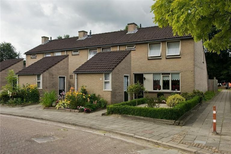 Zwaluwstraat 34, 7587 BL De Lutte, Nederland