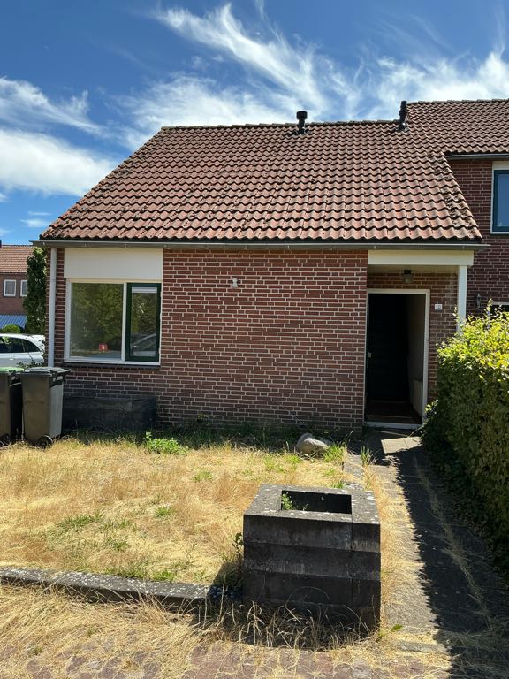Kapelaan van Schaikstraat 10, 7591 RC Denekamp, Nederland