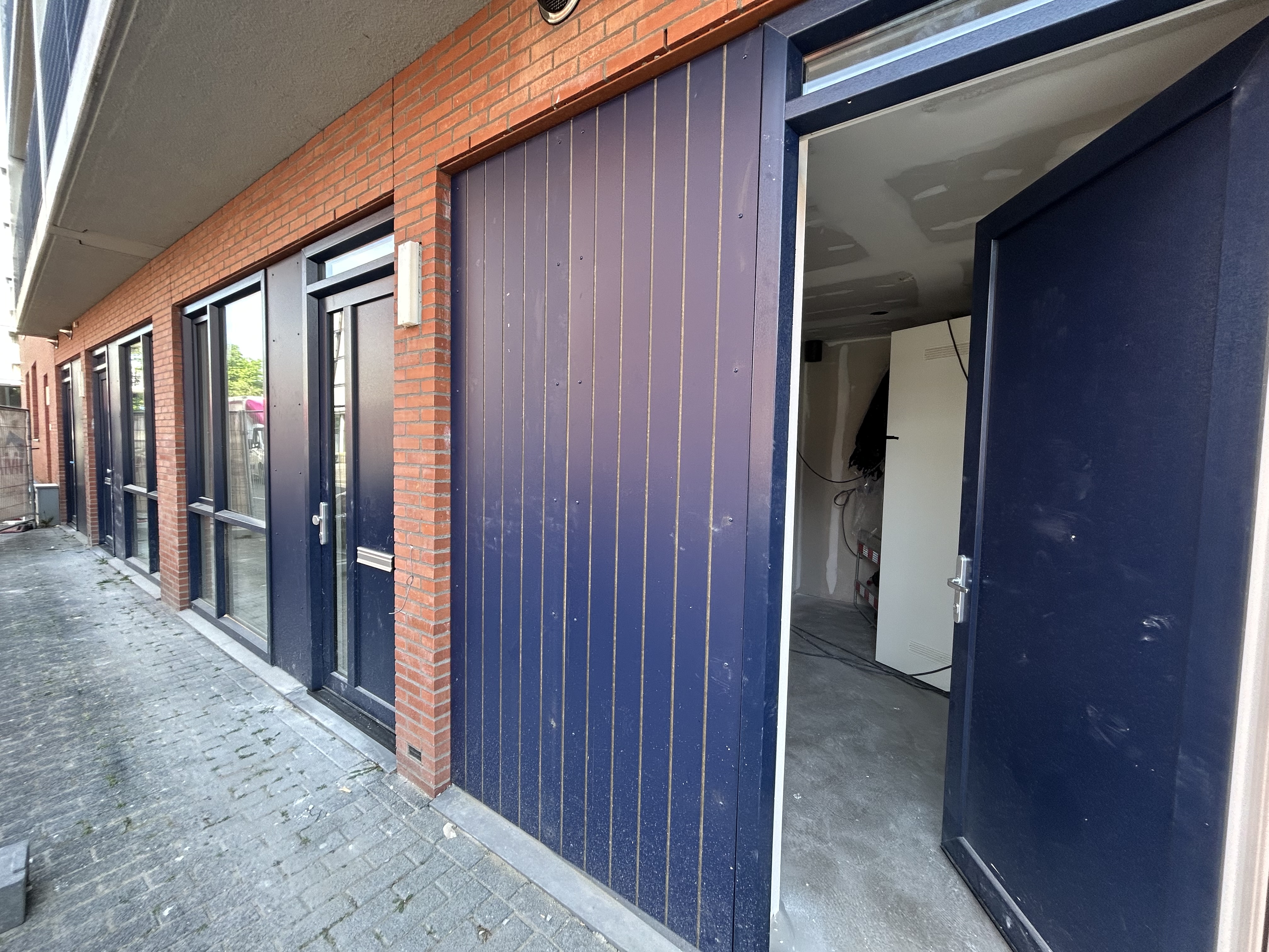 Canadian Grenadier 12