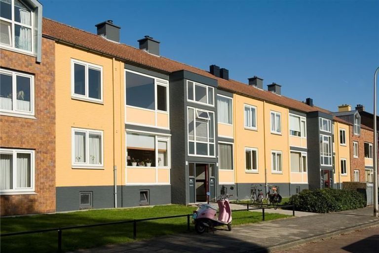 S.L. Louwesstraat 83, 7545 ES Enschede, Nederland