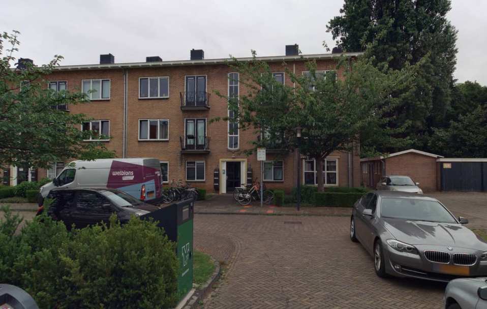 Pastoor van Rossumstraat 8