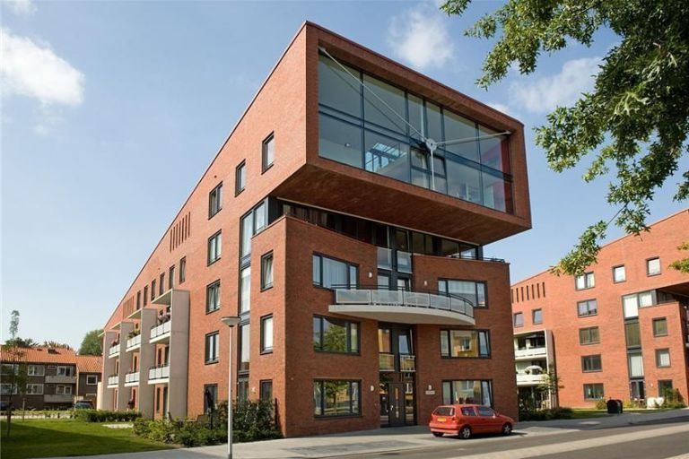 S.L. Louwesstraat 152