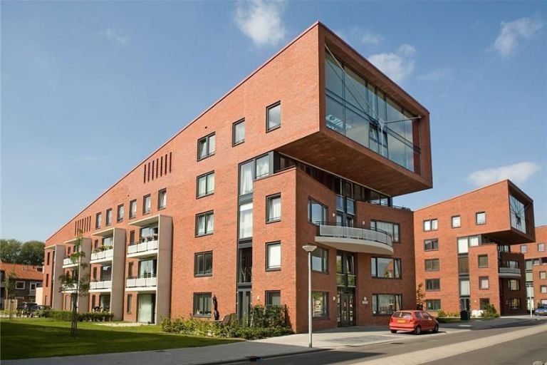 S.L. Louwesstraat 152