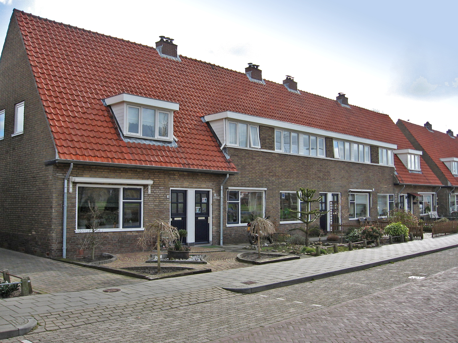 Elzenstraat 30, 7605 EL Almelo, Nederland