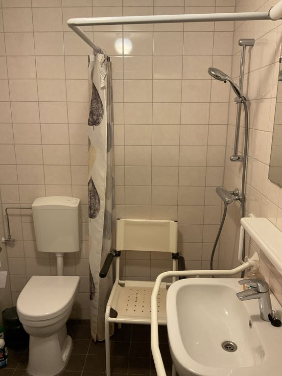 E. du Perronstraat 4