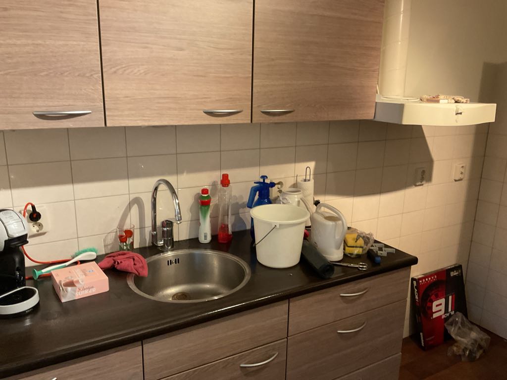 E. du Perronstraat 4