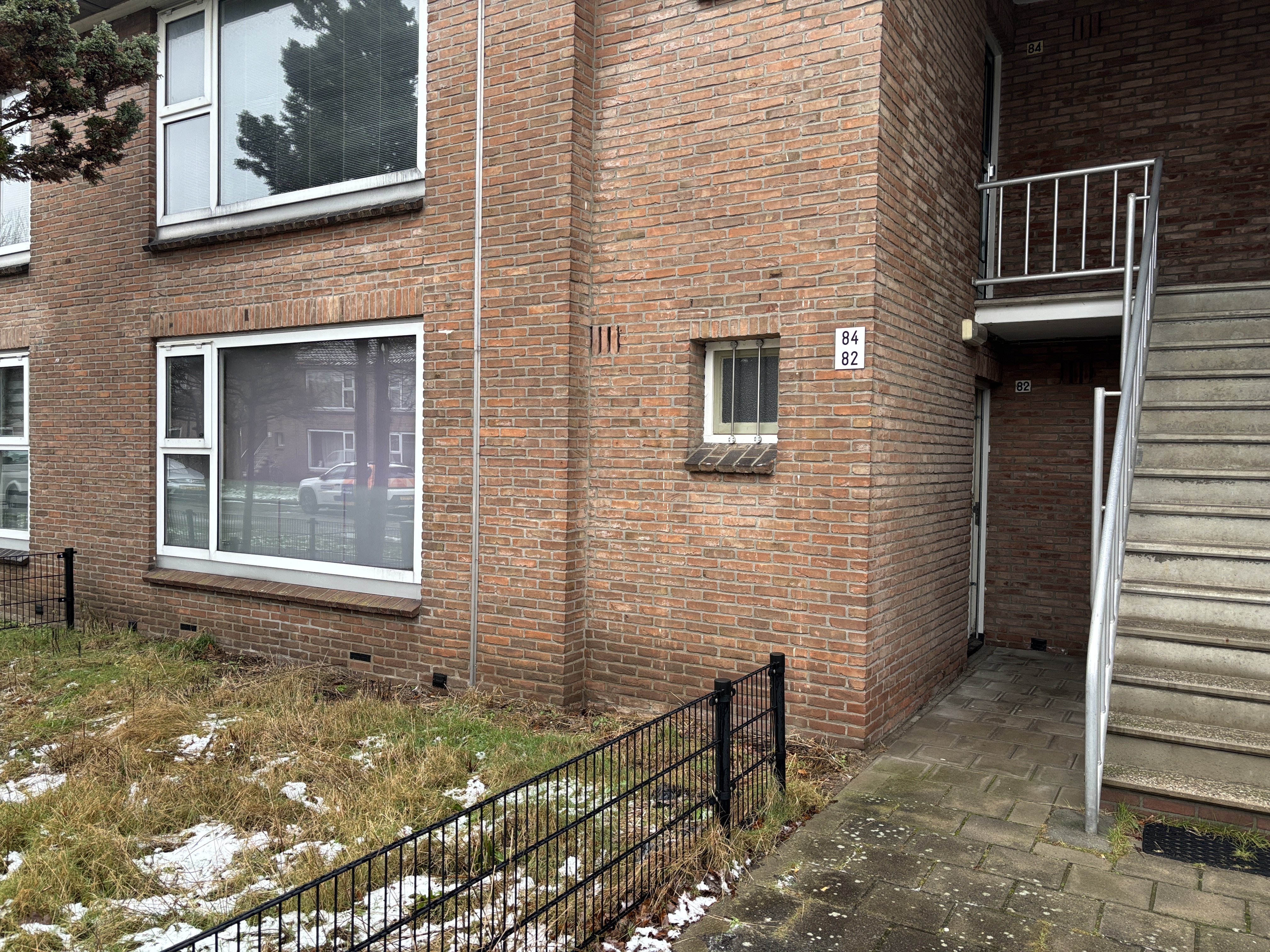 J.H.W. Robersstraat 82