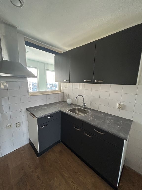 R.W.H. Hofstede Crullstraat 25