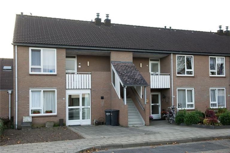 Prins Bernhardstraat 27