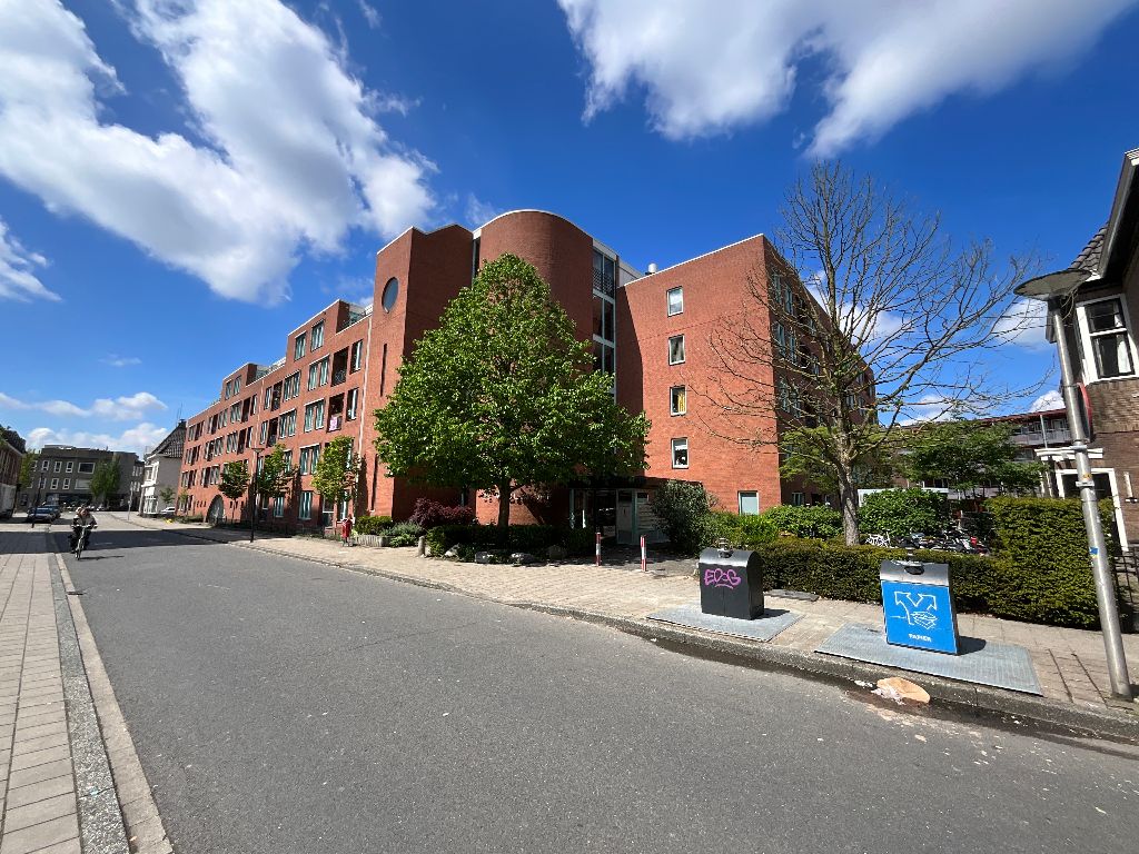 De Klomp 75, 7511 DG Enschede, Nederland