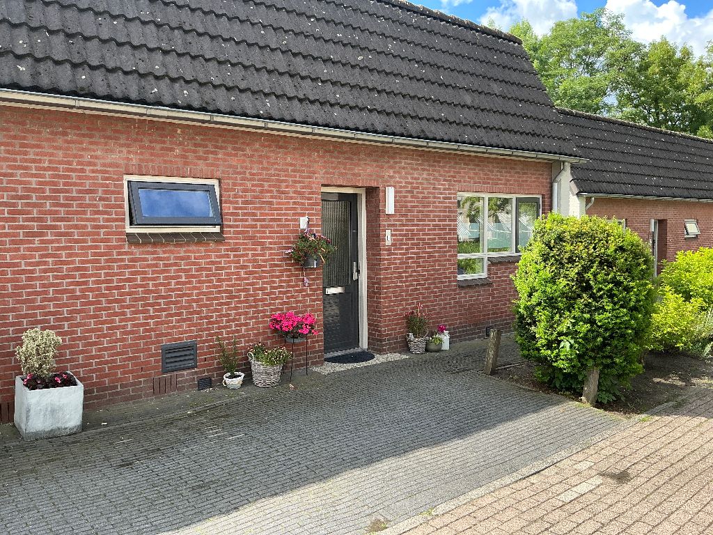 Twee-onder-één-kap te huur: Het Liefferdinck 4, Den Ham Den Ham