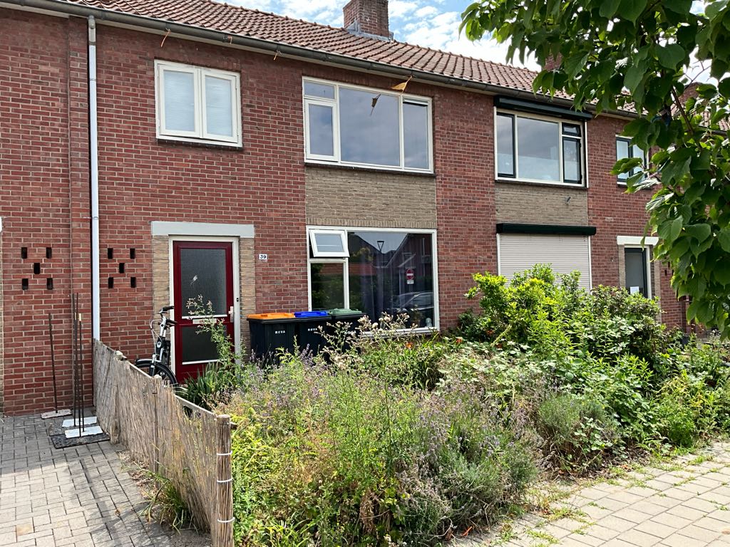 Terraced house for rent: Tulpstraat 39, Winterswijk-Zuidwest Winterswijk