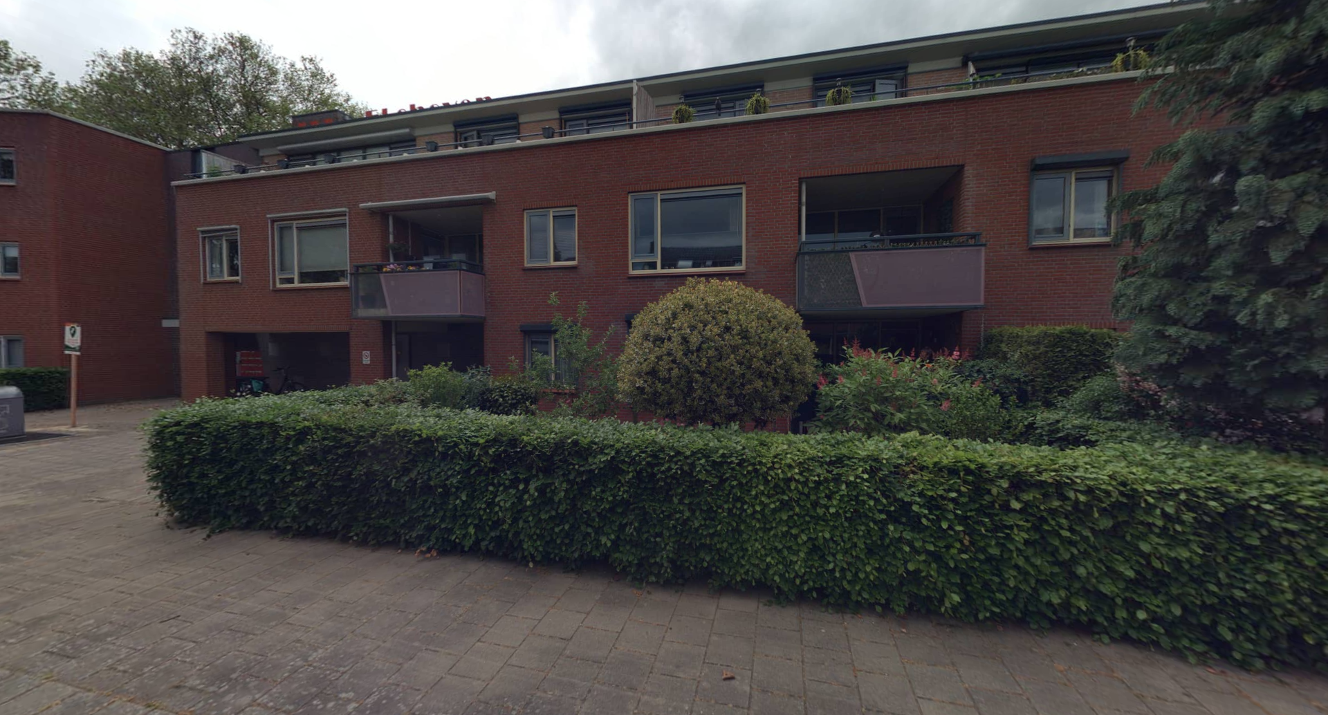 Esdoornstraat 1, 7556 DH Hengelo, Nederland