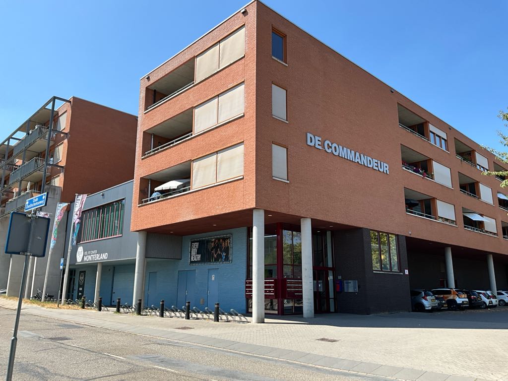 Commandeur 15