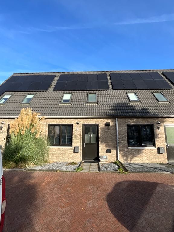 Tussenwoning te huur: Willem van Dragtplein 27, Velve-Lindenhof Enschede