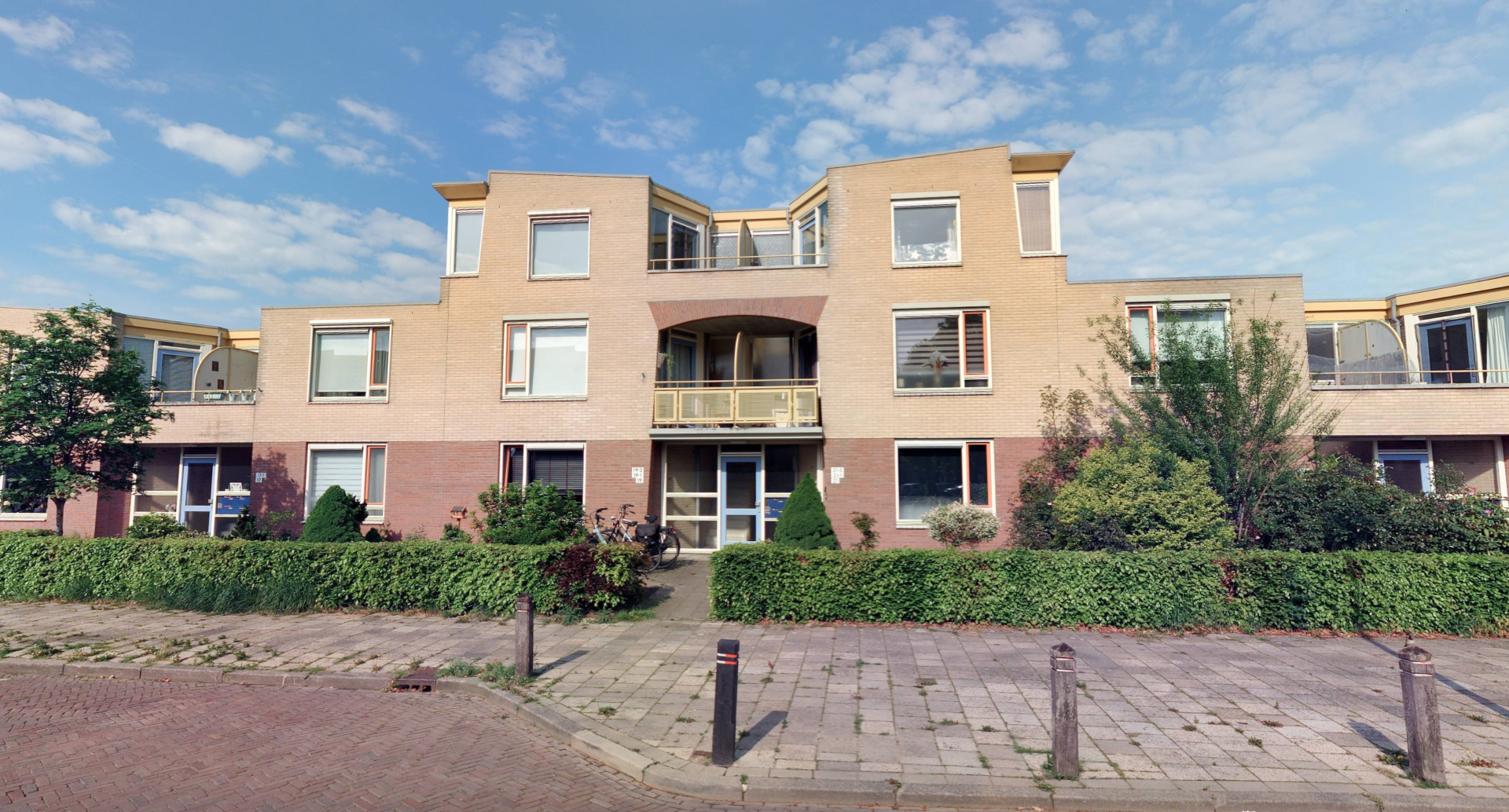 Floresstraat 21, 7556 TB Hengelo, Nederland